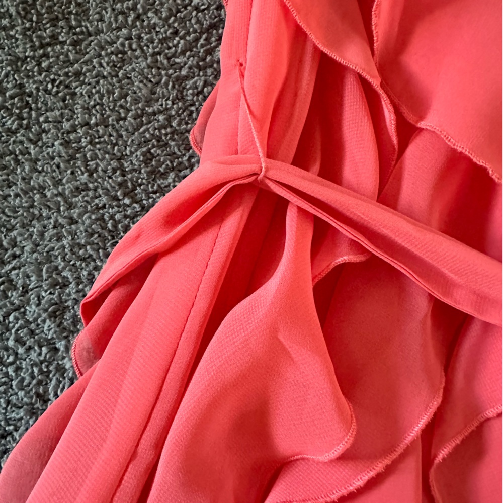 Calvin Klein Coral Party or Formal Dress Beautiful, size 6 - Picture 10 of 12